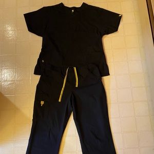 NURSING SCRUB SET
